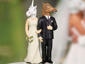 Creepy Wedding Cake Toppers | Million Dollar Gift Ideas