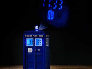 Doctor Who TARDIS Projector Clock | Million Dollar Gift Ideas