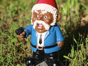 Pulp Fiction Jules Winnfield Lawn Gnome 1
